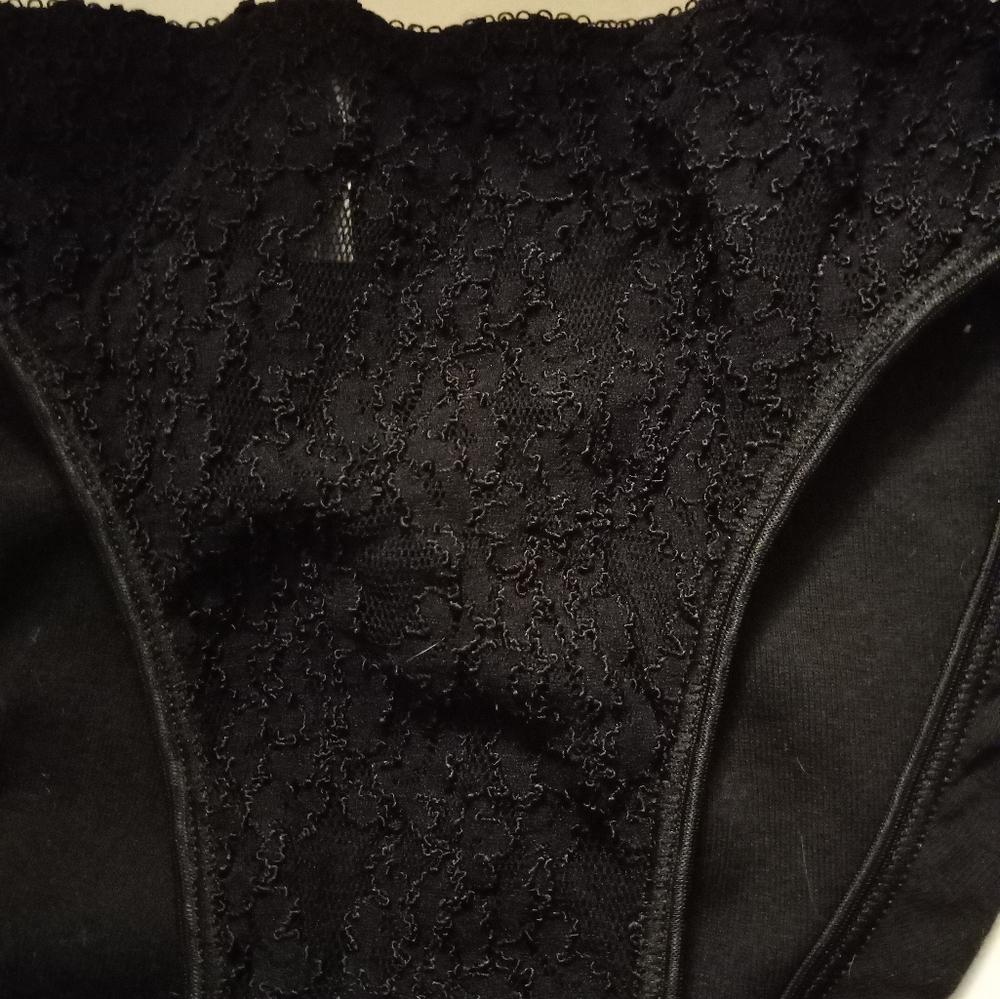 Not new,never worn black mesh & lace front& cotton back bikini panties size 6.